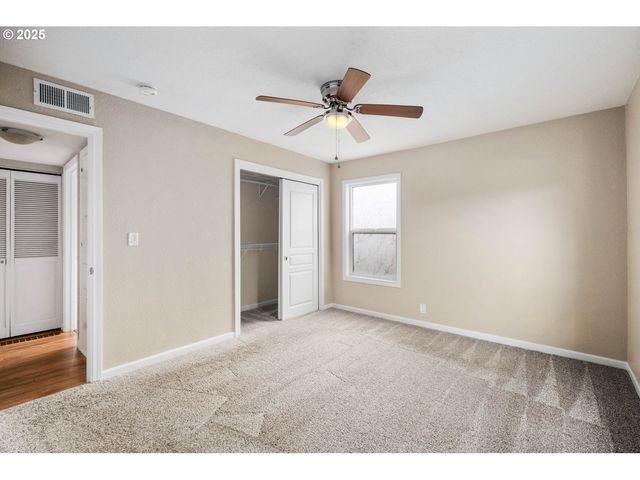 108 Ne WHITNEY St, Camas, WA 98607