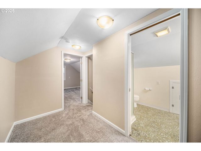 108 Ne WHITNEY St, Camas, WA 98607