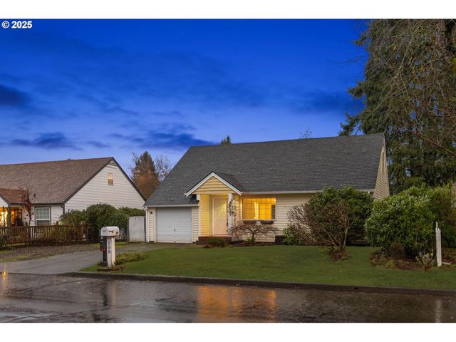 108 Ne WHITNEY St, Camas, WA 98607