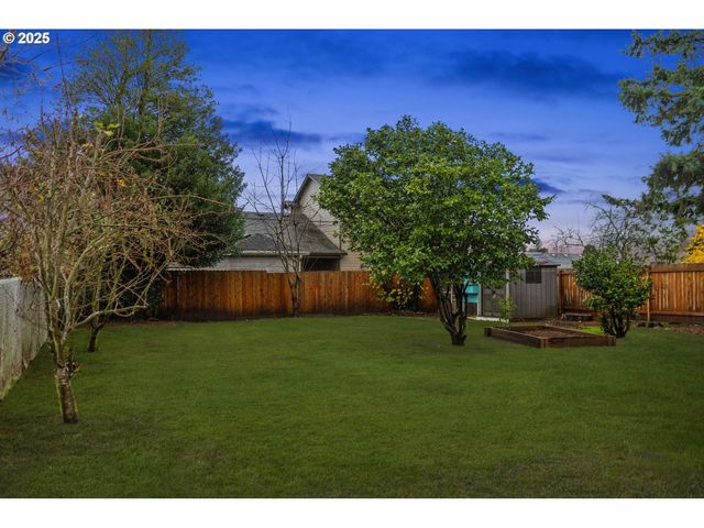 108 Ne WHITNEY St, Camas, WA 98607