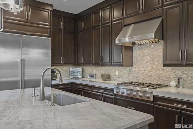 20588 Chanson Way, Reno, NV 89511