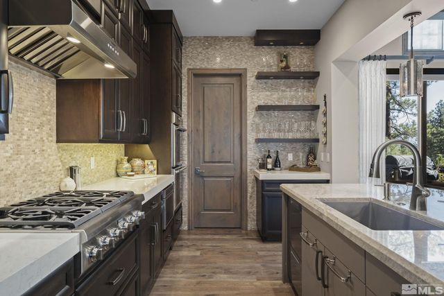 20588 Chanson Way, Reno, NV 89511