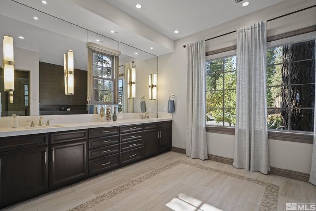 20588 Chanson Way, Reno, NV 89511