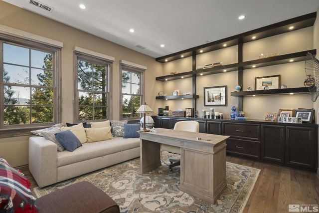 20588 Chanson Way, Reno, NV 89511