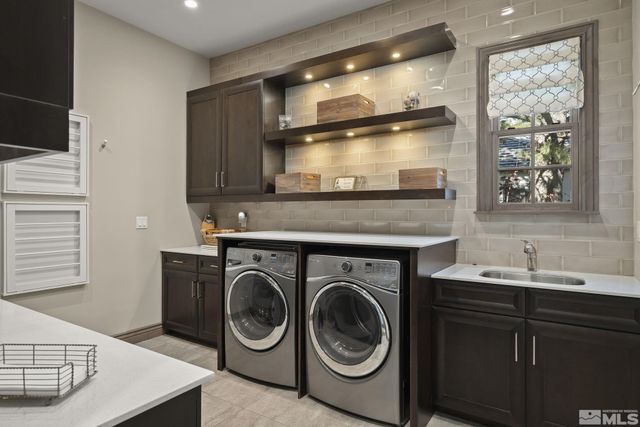 20588 Chanson Way, Reno, NV 89511