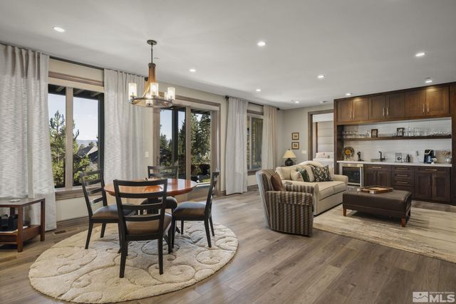 20588 Chanson Way, Reno, NV 89511