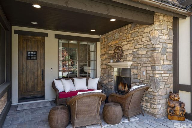 20588 Chanson Way, Reno, NV 89511