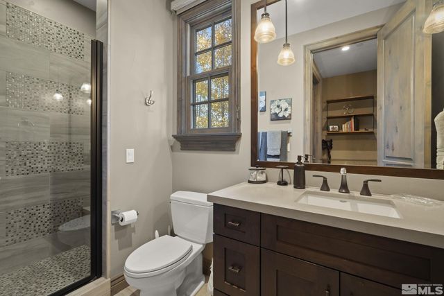 20588 Chanson Way, Reno, NV 89511