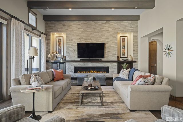 20588 Chanson Way, Reno, NV 89511