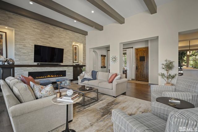 20588 Chanson Way, Reno, NV 89511