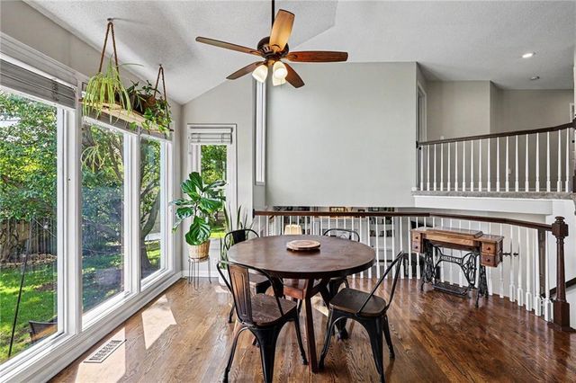21620 W 53rd Street, Shawnee, KS 66226