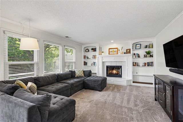 21620 W 53rd Street, Shawnee, KS 66226