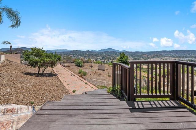 2155 Vista Valley Rim Pl, El Cajon, CA 92019