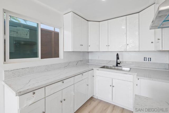 2155 Vista Valley Rim Pl, El Cajon, CA 92019