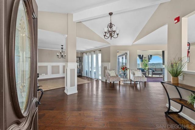 2155 Vista Valley Rim Pl, El Cajon, CA 92019