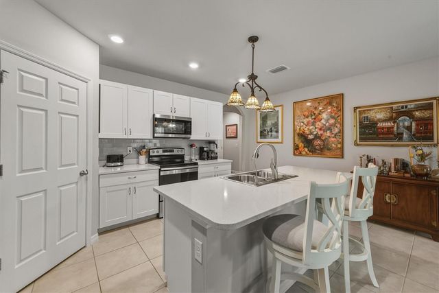 25312 E LENOX CIRCLE, Punta Gorda, FL 33950