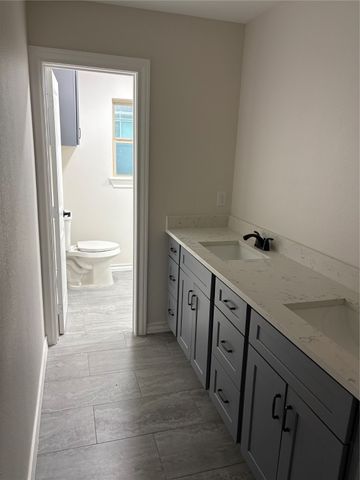 2303 Royal Acres Drive, Denton, TX 76209