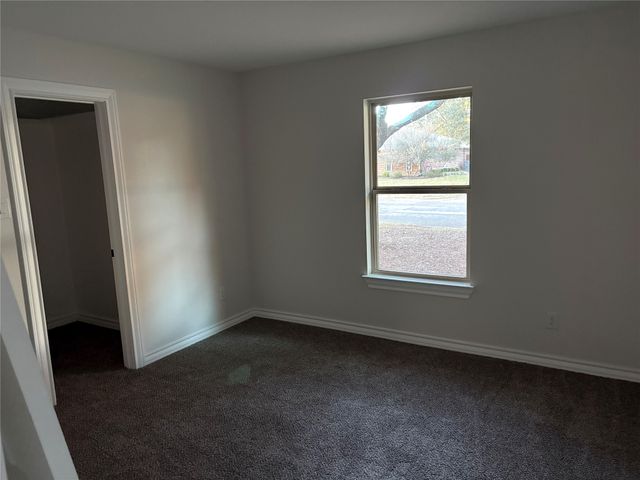 2303 Royal Acres Drive, Denton, TX 76209