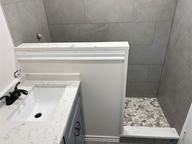 2303 Royal Acres Drive, Denton, TX 76209