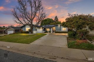 5900 Dorset Drive, Bakersfield, CA 93306