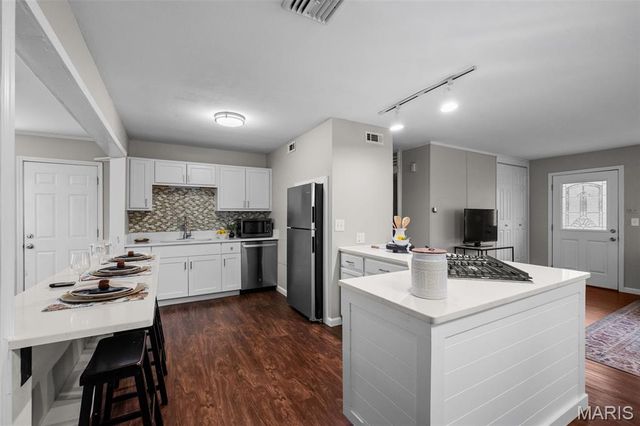 1209 Missouri Avenue, Kirkwood, MO 63122