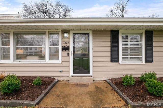 1209 Missouri Avenue, Kirkwood, MO 63122