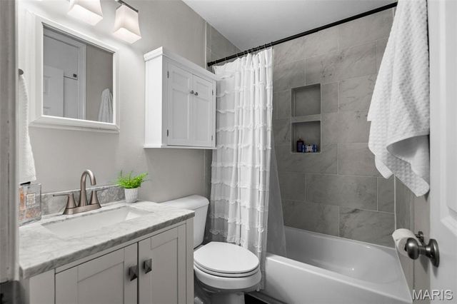 1209 Missouri Avenue, Kirkwood, MO 63122