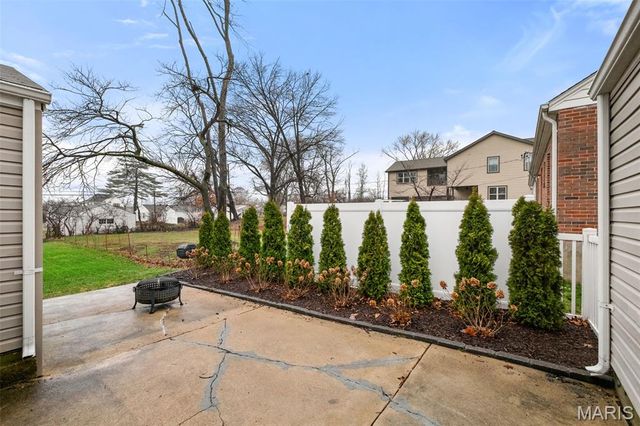 1209 Missouri Avenue, Kirkwood, MO 63122