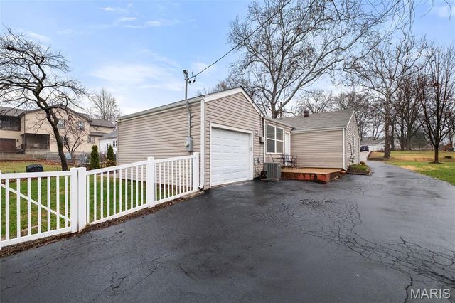 1209 Missouri Avenue, Kirkwood, MO 63122