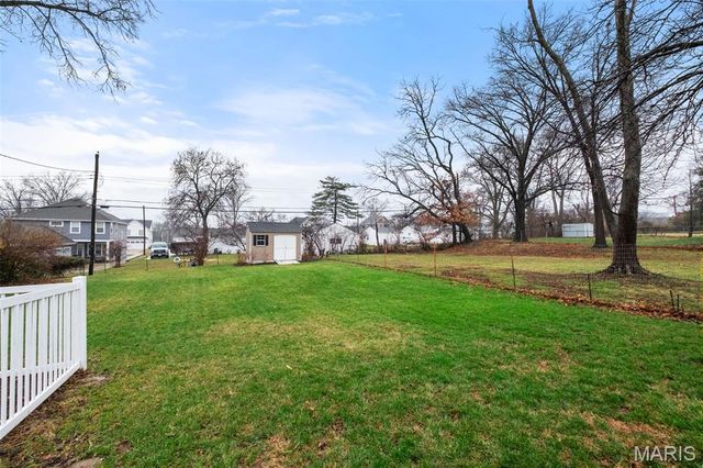 1209 Missouri Avenue, Kirkwood, MO 63122