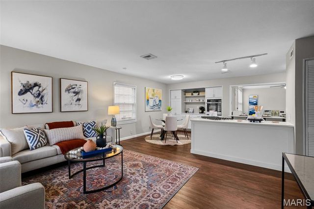 1209 Missouri Avenue, Kirkwood, MO 63122