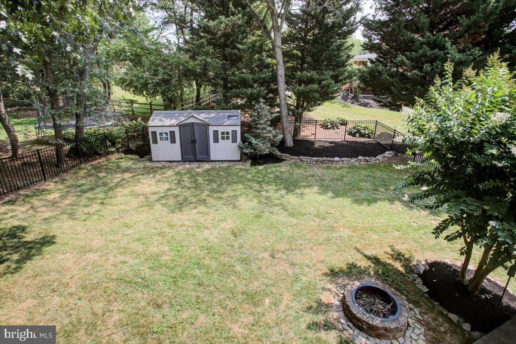 20204 PLUMWOOD DR, Hagerstown, MD 21742
