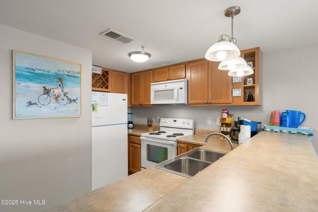 2203 Surfrider Circle C, Kure Beach, NC 28449