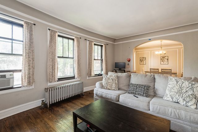 1223 W Granville Avenue 1A, Chicago, IL 60660