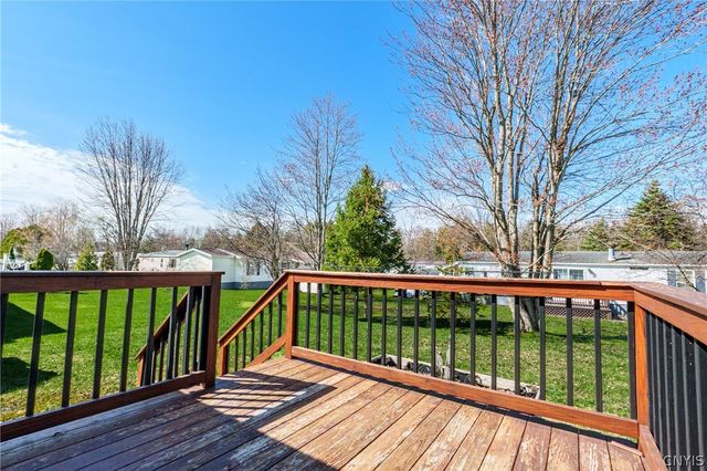 26 Carmel Drive, Westmoreland, NY 13440