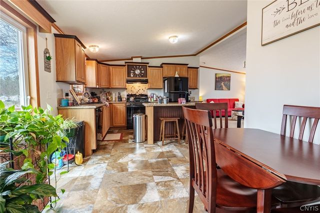 26 Carmel Drive, Westmoreland, NY 13440