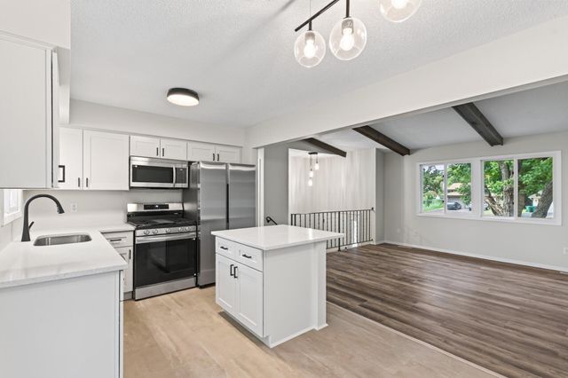 8444 Brunswick Court N, Brooklyn Park, MN 55443