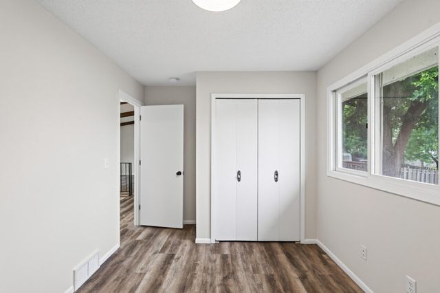 8444 Brunswick Court N, Brooklyn Park, MN 55443