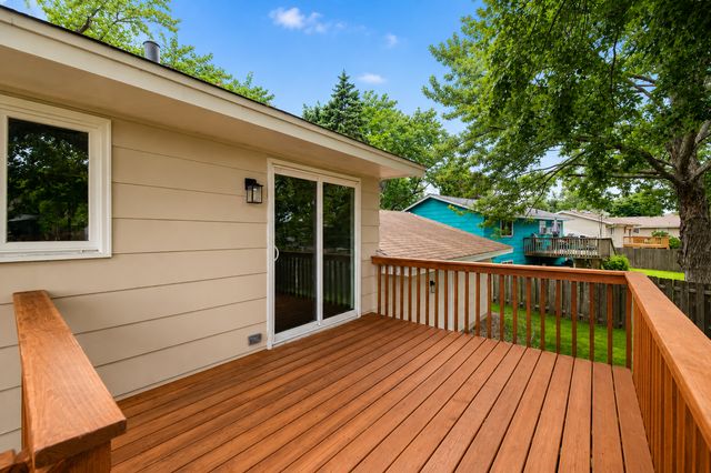 8444 Brunswick Court N, Brooklyn Park, MN 55443
