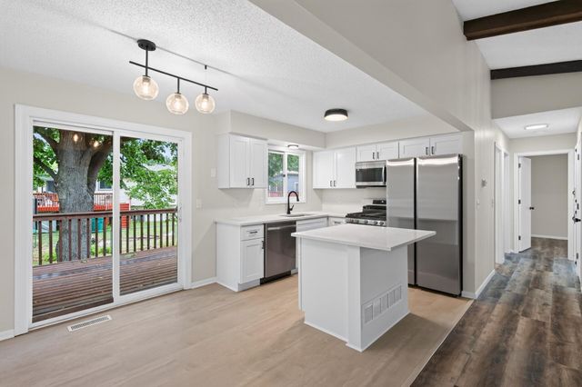 8444 Brunswick Court N, Brooklyn Park, MN 55443