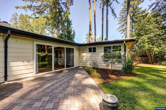 3316 NW Firwood Dr, Corvallis, OR 97330