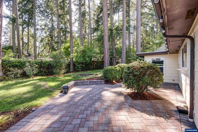 3316 NW Firwood Dr, Corvallis, OR 97330