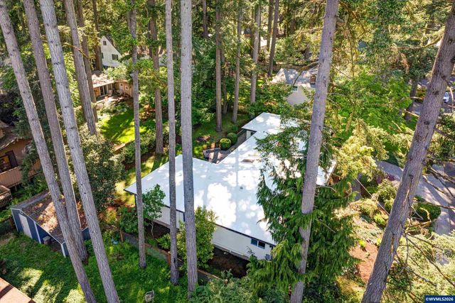 3316 NW Firwood Dr, Corvallis, OR 97330