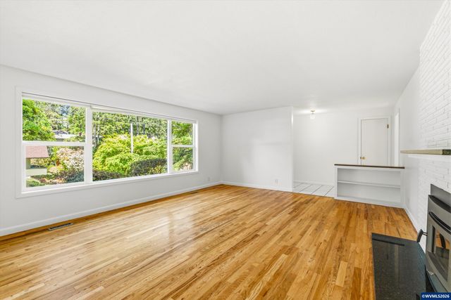 3316 NW Firwood Dr, Corvallis, OR 97330