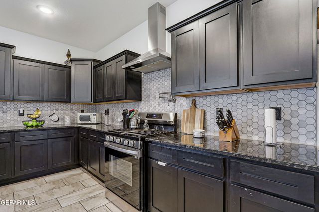 10625 HIDDEN ARCH Place, El Paso, TX 79924