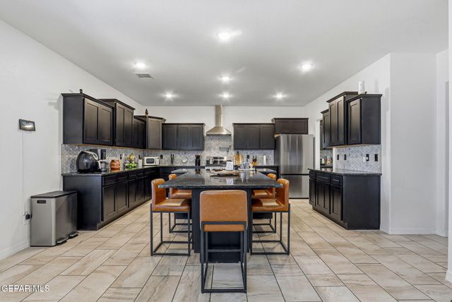 10625 HIDDEN ARCH Place, El Paso, TX 79924