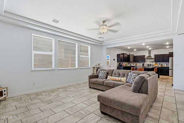 10625 HIDDEN ARCH Place, El Paso, TX 79924