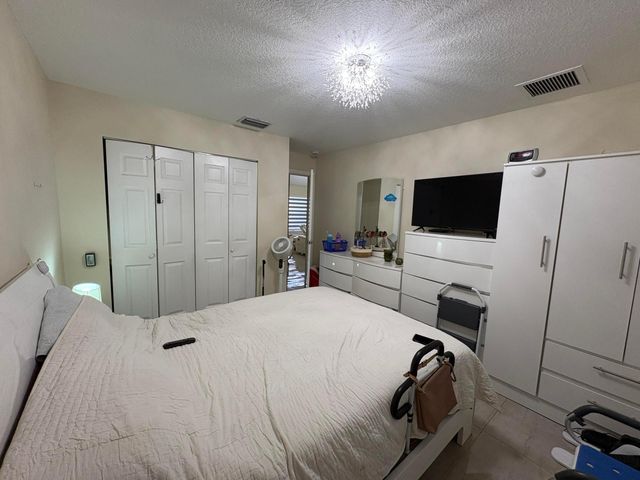 3941 TROPICAL Way, Palm Springs, FL 33461