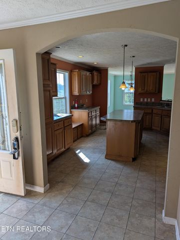 813 Hide A Way Rd, Dandridge, TN 37725