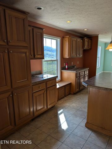 813 Hide A Way Rd, Dandridge, TN 37725